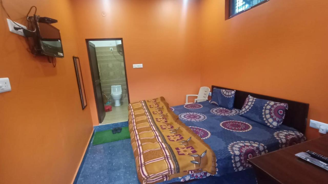 Goodwill Home Stay อัลโมรา ภายนอก รูปภาพ
