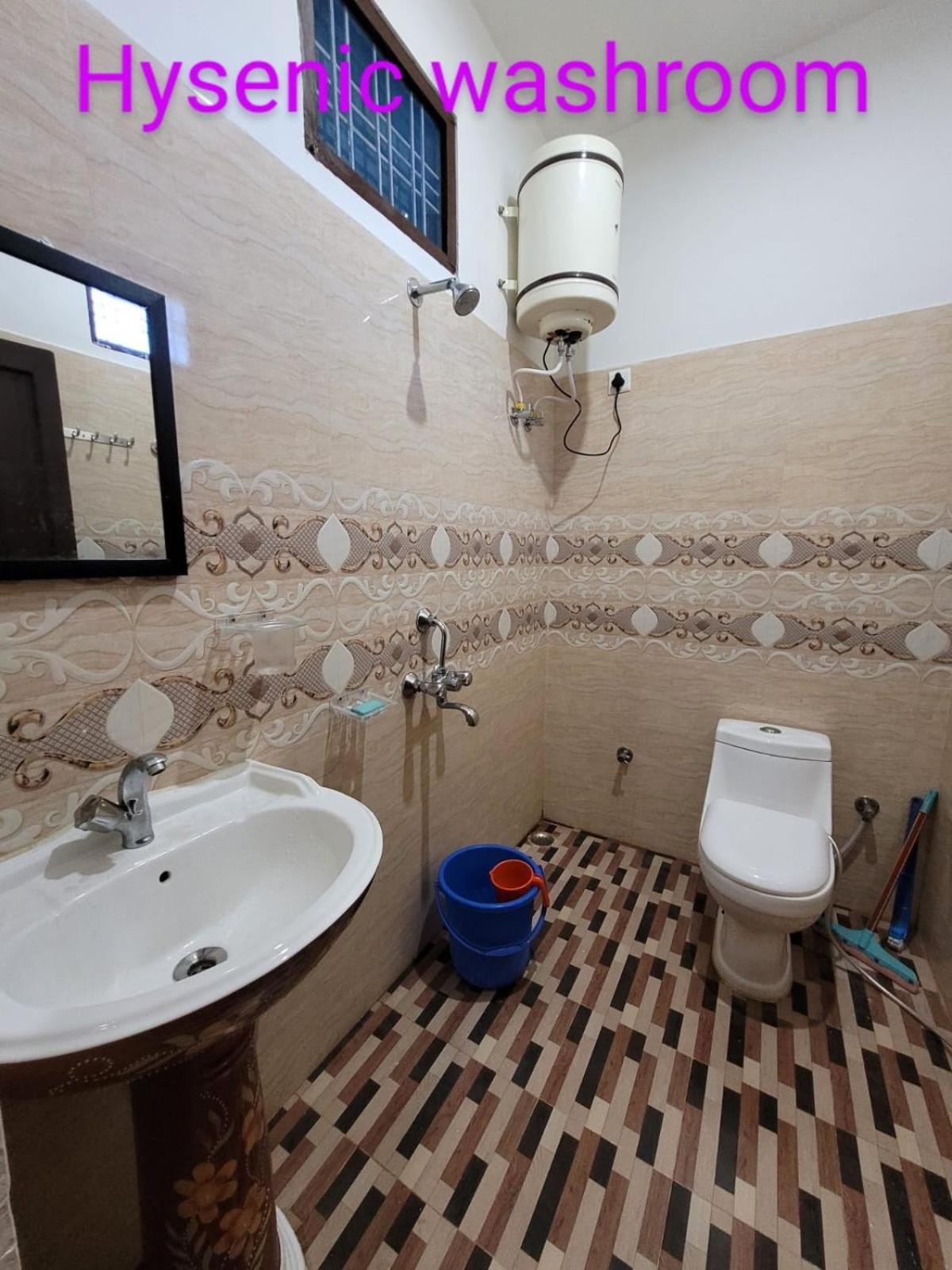 Goodwill Home Stay อัลโมรา ภายนอก รูปภาพ