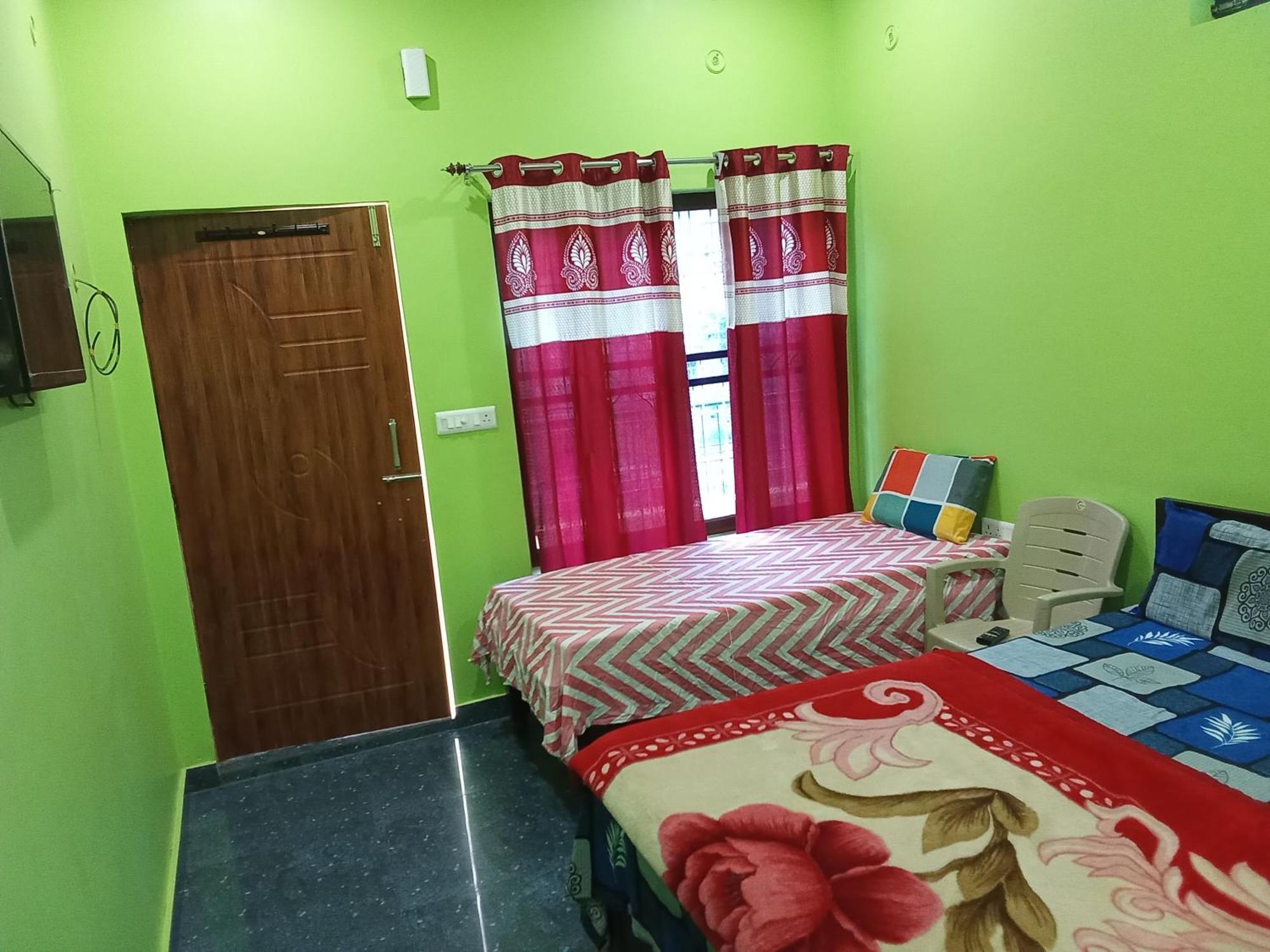 Goodwill Home Stay อัลโมรา ภายนอก รูปภาพ